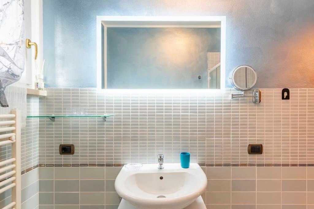 Limone Apartment - Featuring A Private Garden And Access To A Pool Barcuzzi Exterior foto