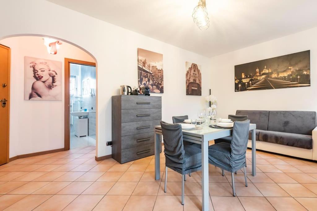 Limone Apartment - Featuring A Private Garden And Access To A Pool Barcuzzi Exterior foto